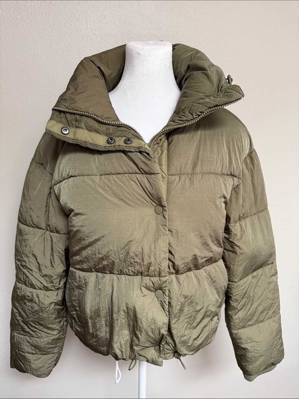 Zara Women’s Cropped Puffer Jacket Hidden Hood Olive‎ Green Size S